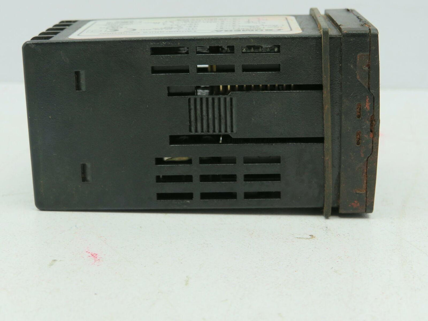 Omega CN743 Temperature Controller 100-240V V4.20