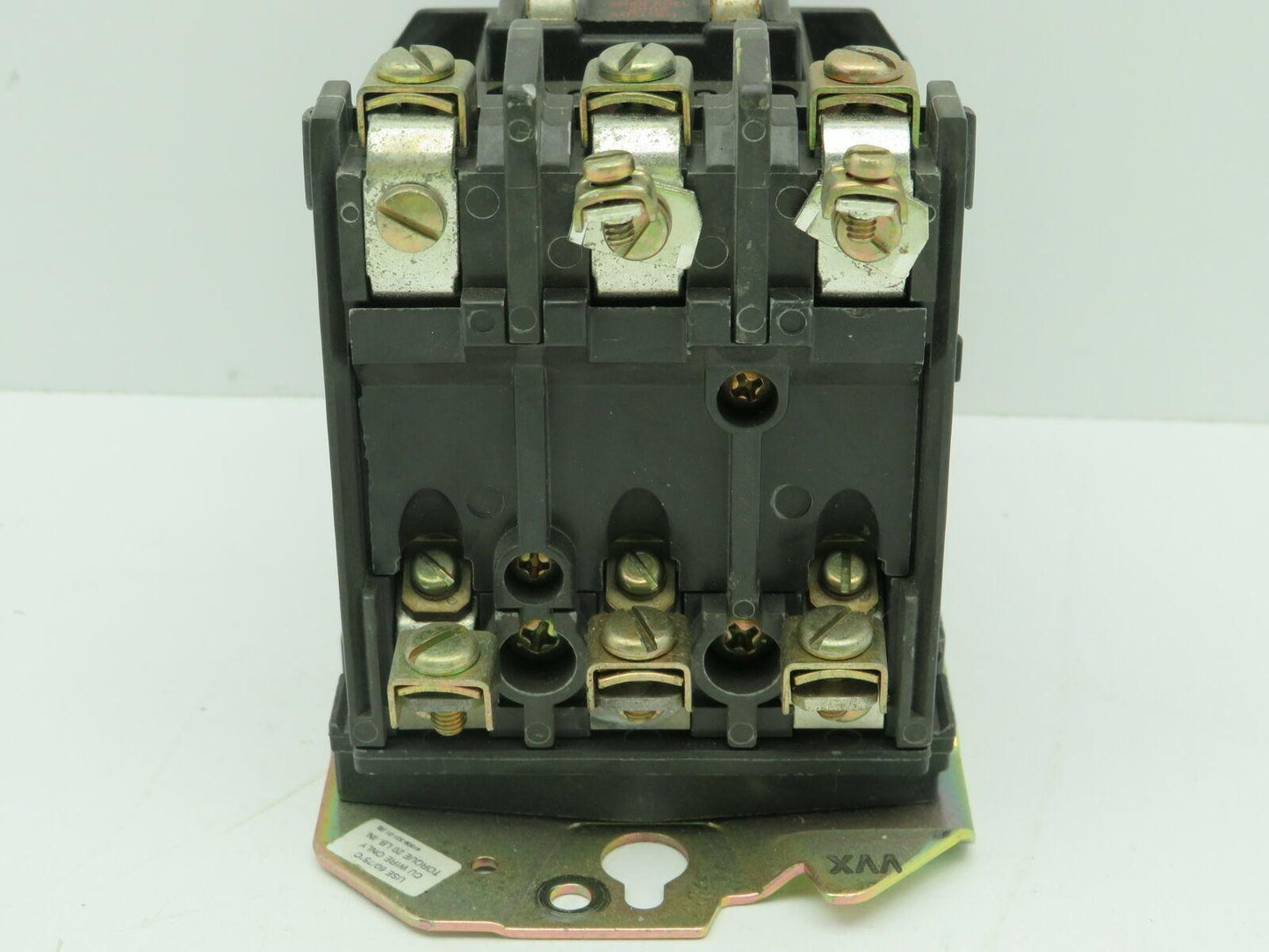 Allen Bradley 500L-B0D93/B Lighting Contactor 3 Pole 30A 120V Coil Series B