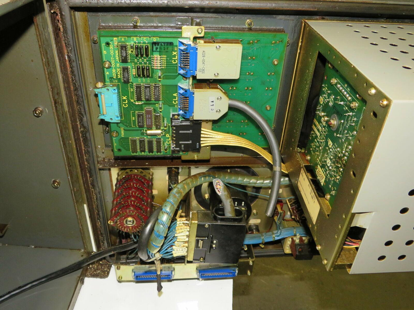 Fanuc System 6T Operator Interface Control Panel