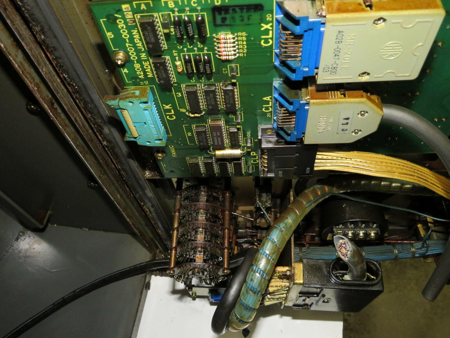 Fanuc System 6T Operator Interface Control Panel