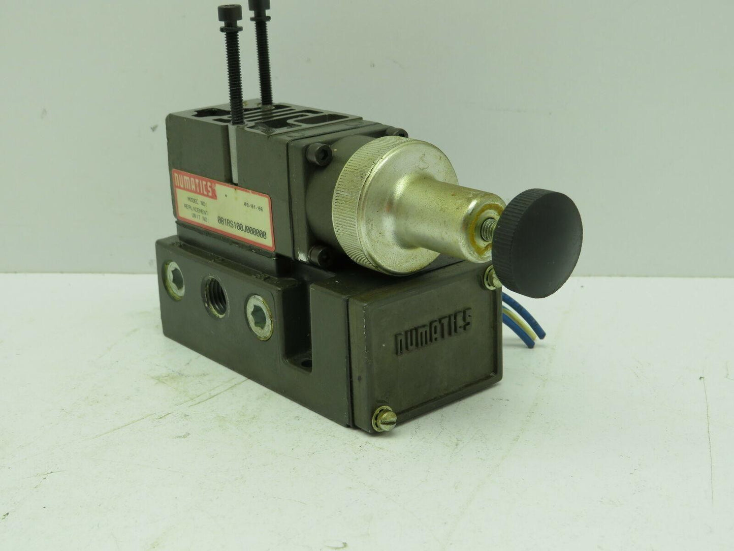 Numatics 081RS100J000000 Pneumatic Pressure Regulator Manifold Block Base