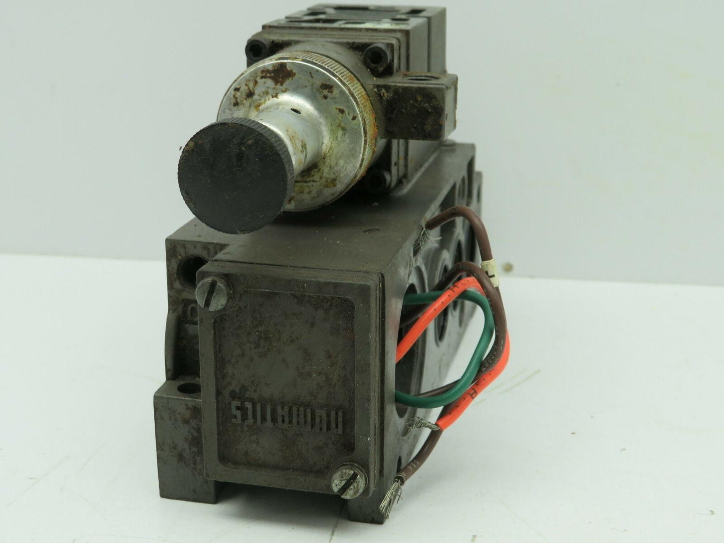 Numatics 152RS100J Valve Pressure Regulator Manifold Block Base Assembly