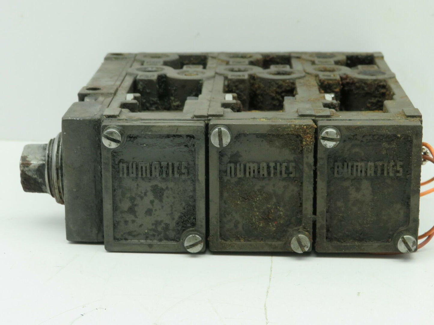 Numatics Mark 15 FlexiBlok 3 Manifold Block Base Assembly with End Plate 1/4 NPT