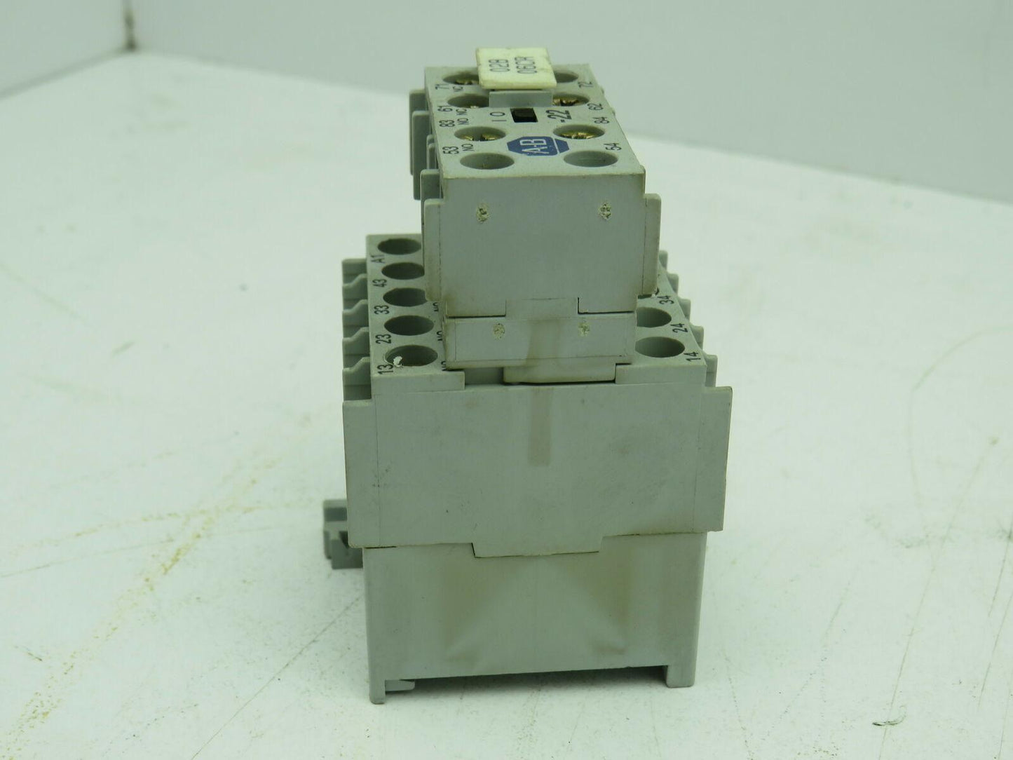 Allen Bradley 700DC-M400*/A Control Relay 600VAC 5A Ser A W/195-MA22/A Lot of 6