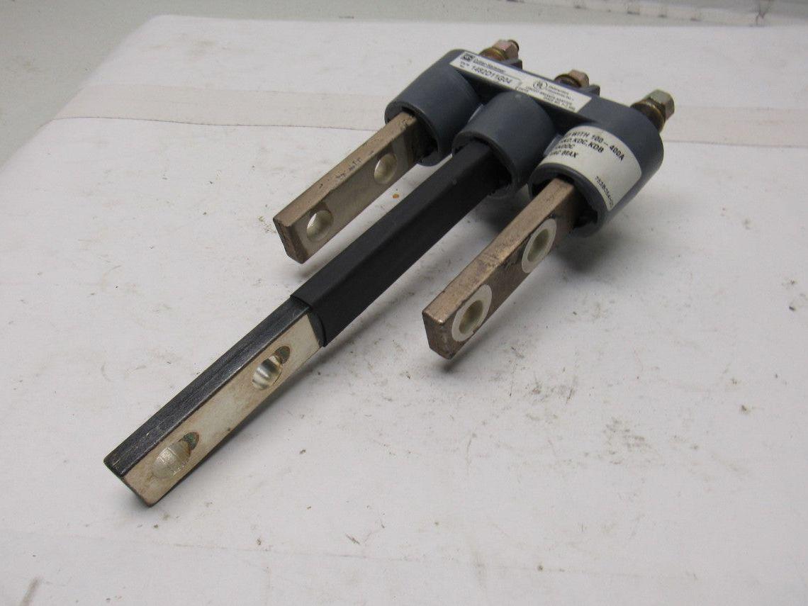 Cutler Hammer 1482D11G04 Circuit Breaker Adapter Rear Adapter Bus Assembly