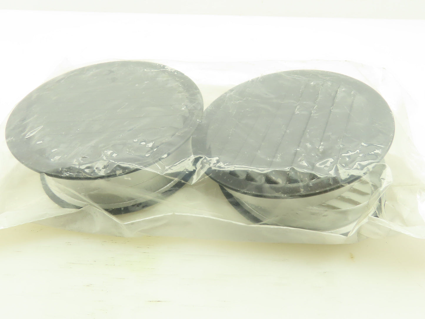 Maurice Franklin BLSN-100 4" Black Round Aluminum Louver 6 Bags of 4 Lot of 24