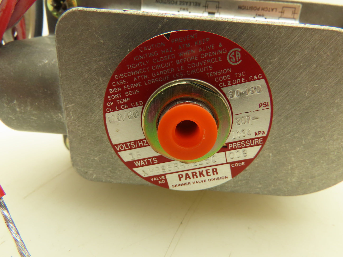 Parker Skinner XH935RRM2150 Solenoid Valve 5-Way 2 Pos 120V 150 PSI 1/4" NPT