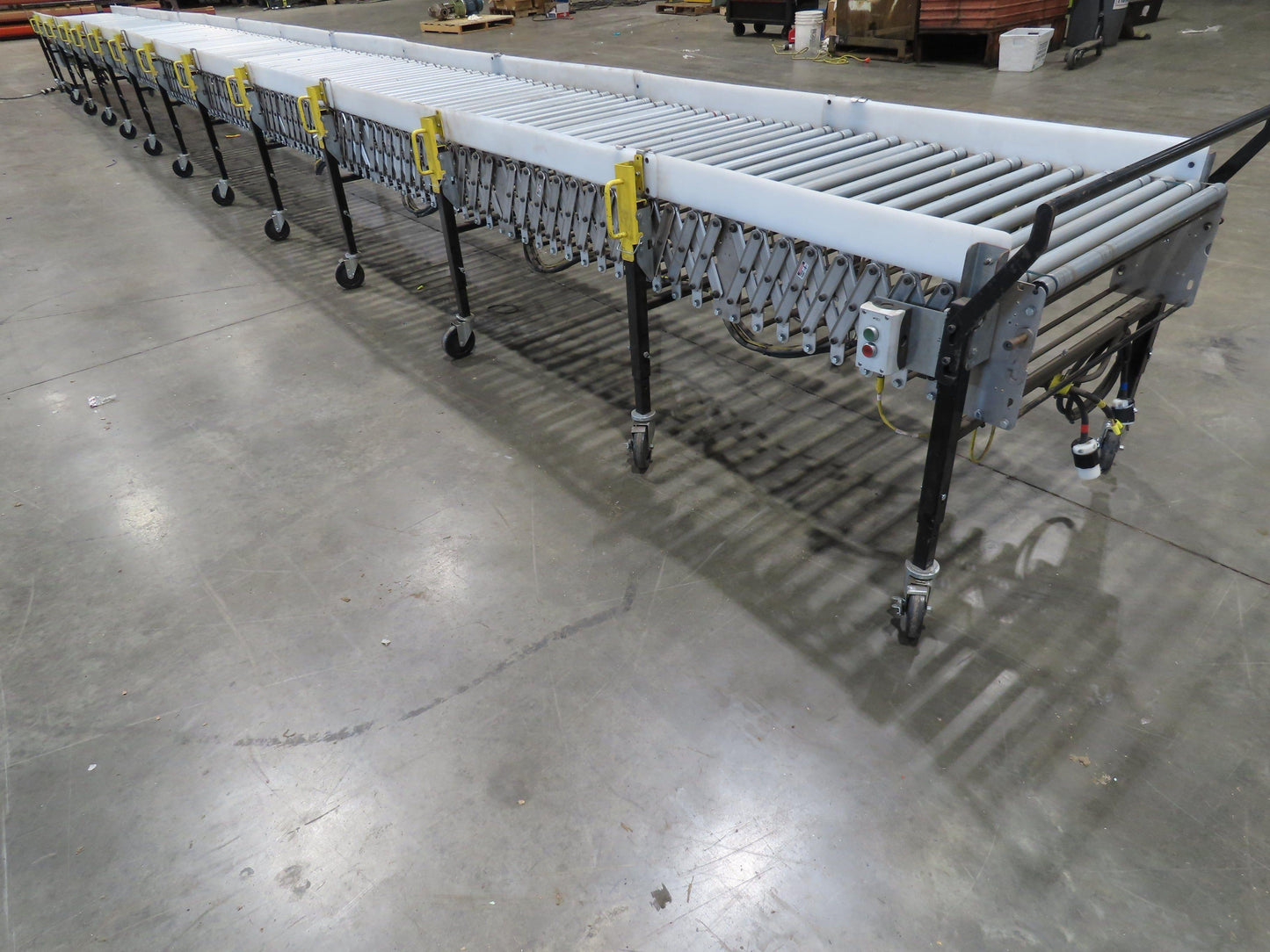 ConveyX 30"x 24-40' Expandable Powered Roller Flex Conveyor Portable 115V
