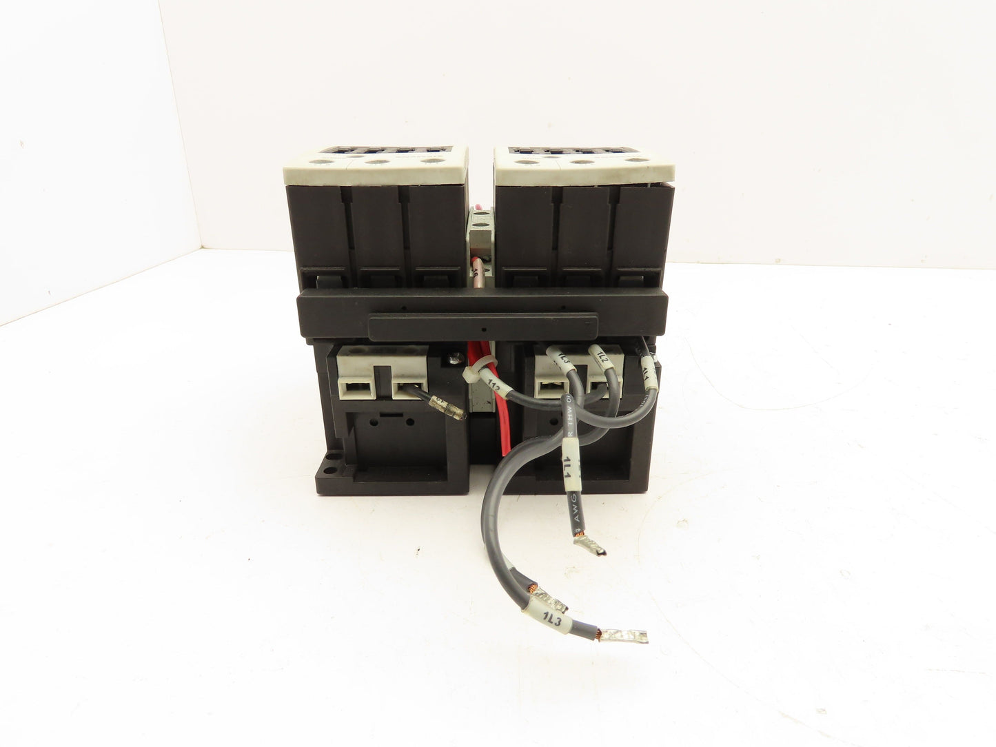 Siemens 3RA1334-8XB30-1AK6 Reversing Contactor 3-Pole 600V 3PH 120V Coil