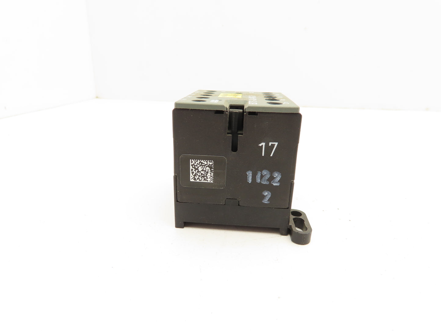 ABB B7S-30-10-2.8 Miniature Contactor 16A 600V 3 Pole