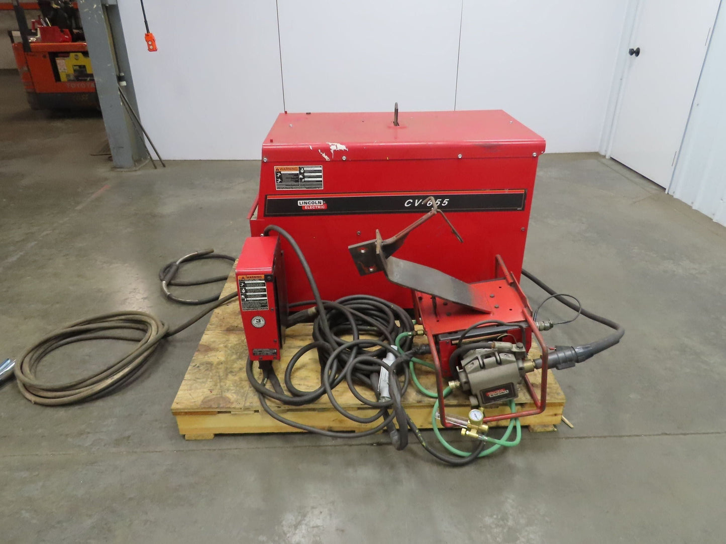 Lincoln CV 655 Mig Welder 650A Welding Power Source DH-10 Double Header Feeder