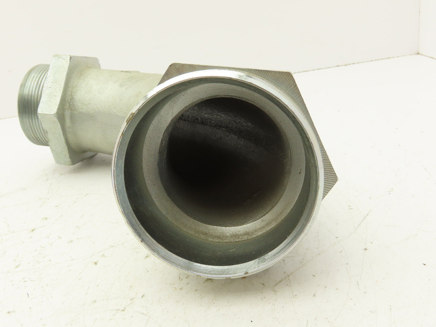 Thomas & Betts 5259 Liquid Tight 90 Deg Connector 3" Trade Size Steel