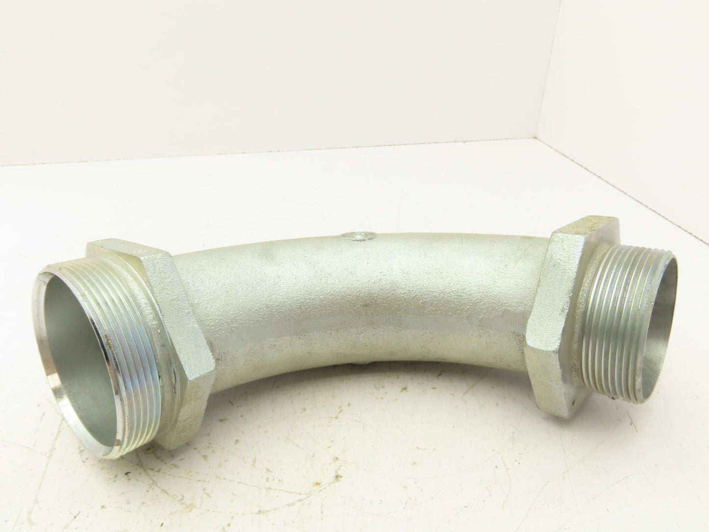 Thomas & Betts 5259 Liquid Tight 90 Deg Connector 3" Trade Size Steel