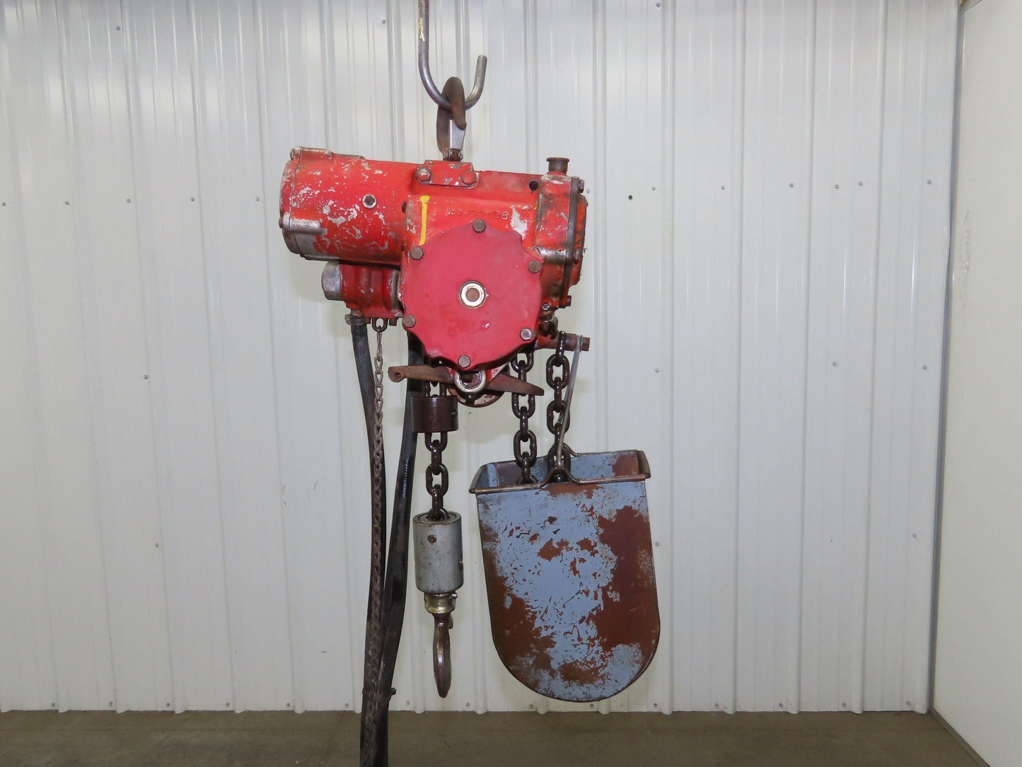 Chicago Pneumatic 1/4 Ton 500Lb Power Vane Air Chain Hoist 11' 2" Lift Pendant