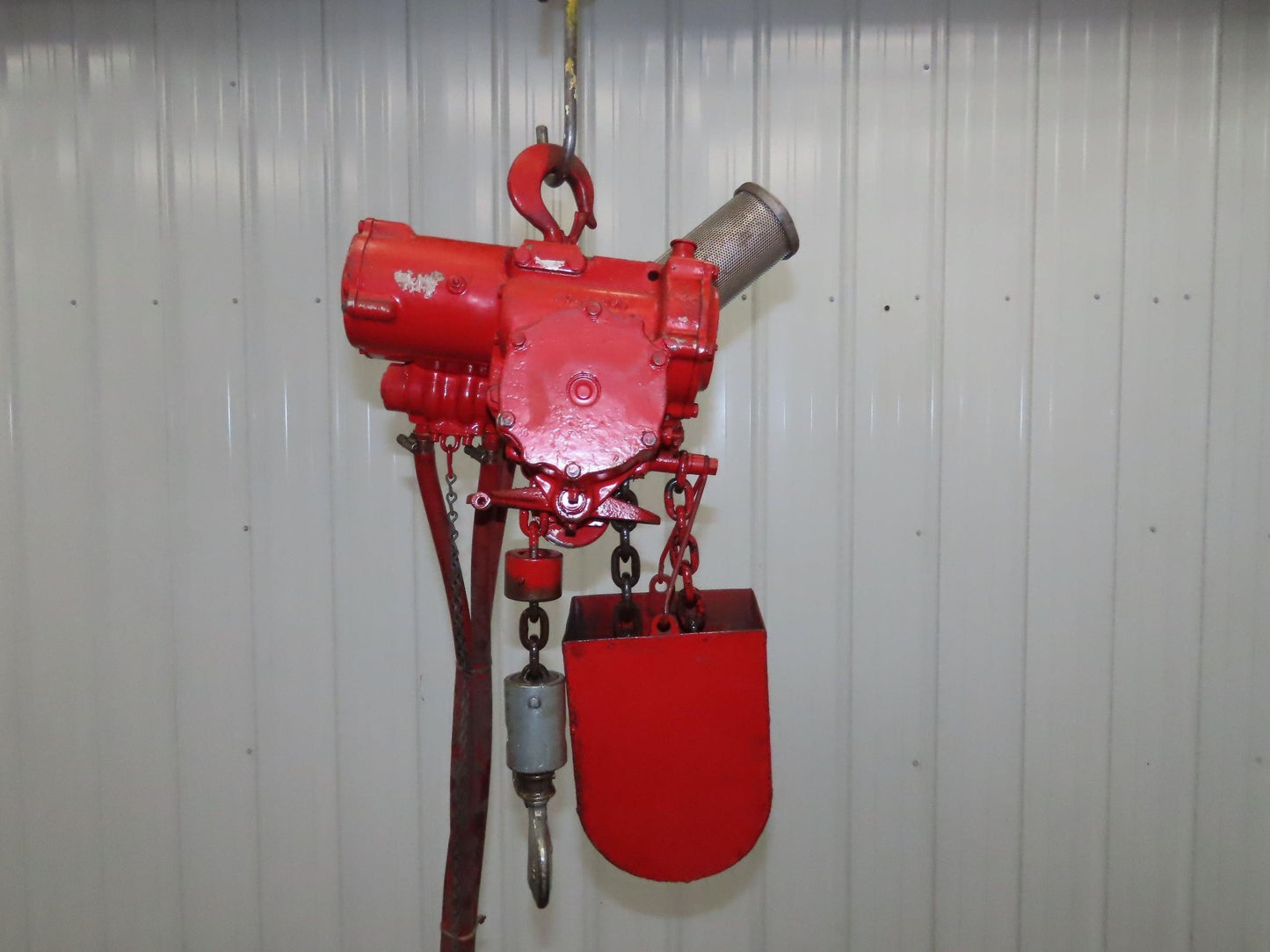 Chicago Pneumatic 1/4 Ton 500Lb Power Vane Air Chain Hoist 10' 2" Lift Pendant