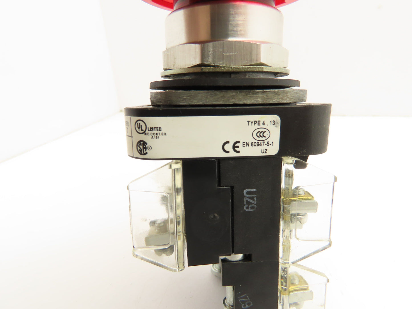 Allen Bradley 800T-FXJQ24RA1 Red Illuminated Mushroom Push/Pull Button 30mm
