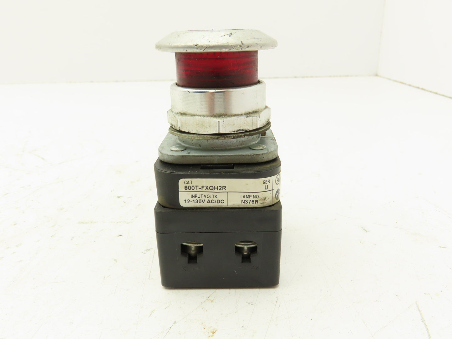 Allen Bradley 800T-FXQH2R Red Illuminated Push/Pull Button 30mm