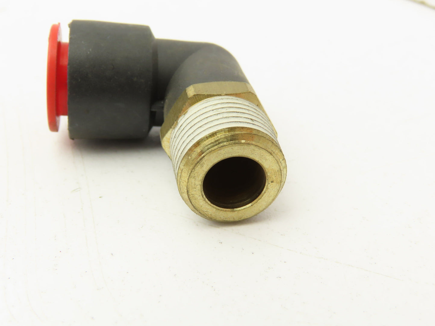 SMC Push to Connect Swivel Elbow 1/2" OD Tube x 3/8" NPT Plastic Brass Lot of 24
