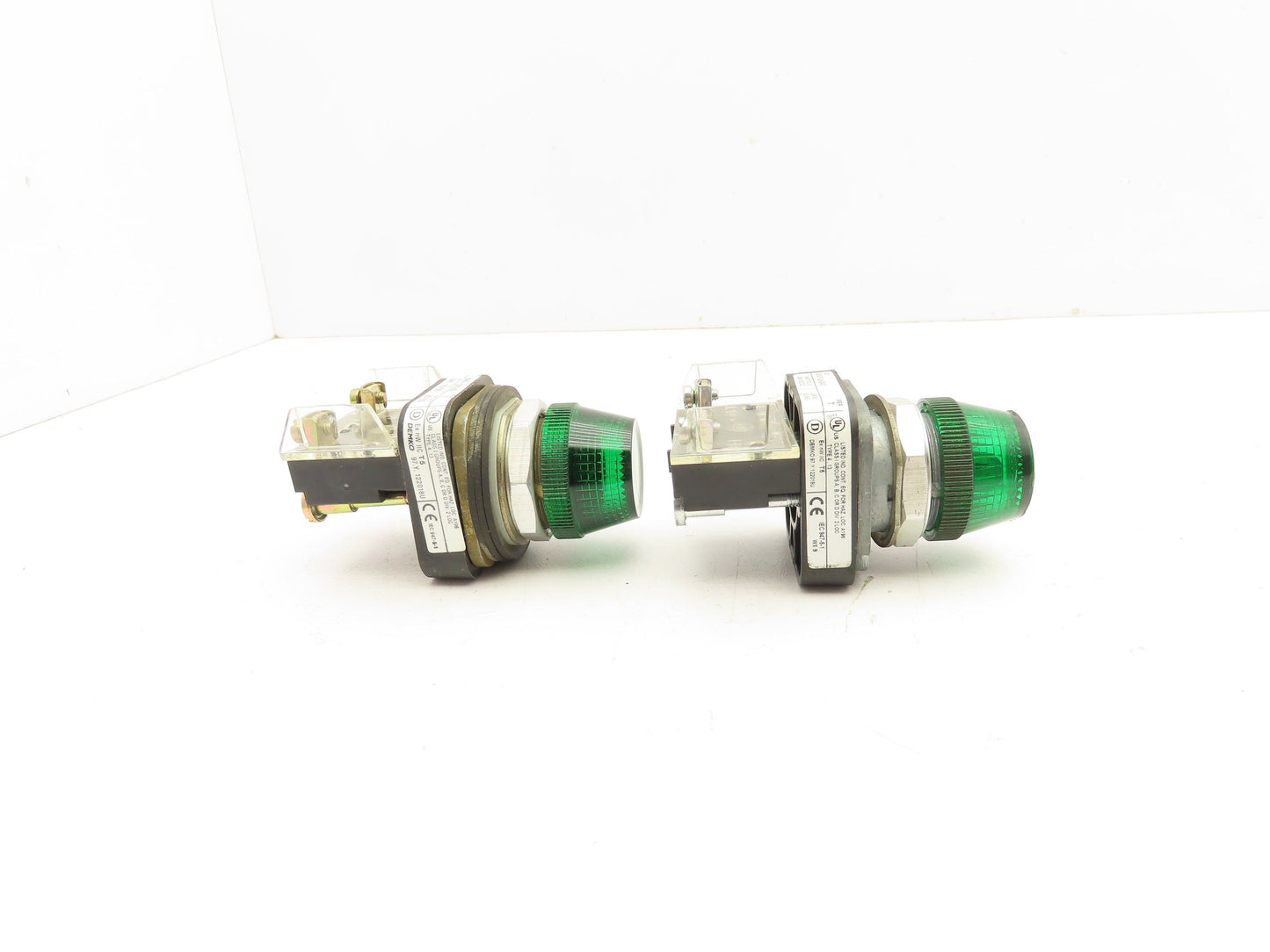 Allen Bradley 800T-QH24G Green Pilot Light 30mm Lot of 2