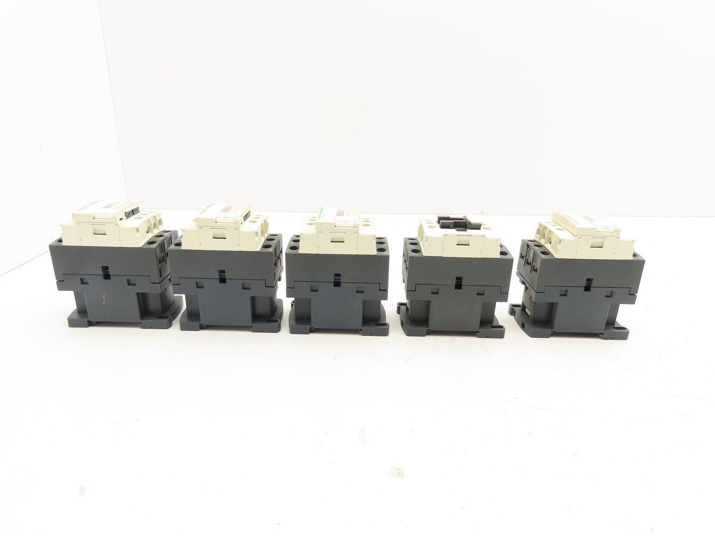 Schneider Electric LC1D09 Contactor 120V Coil 3 Pole Lot of 5