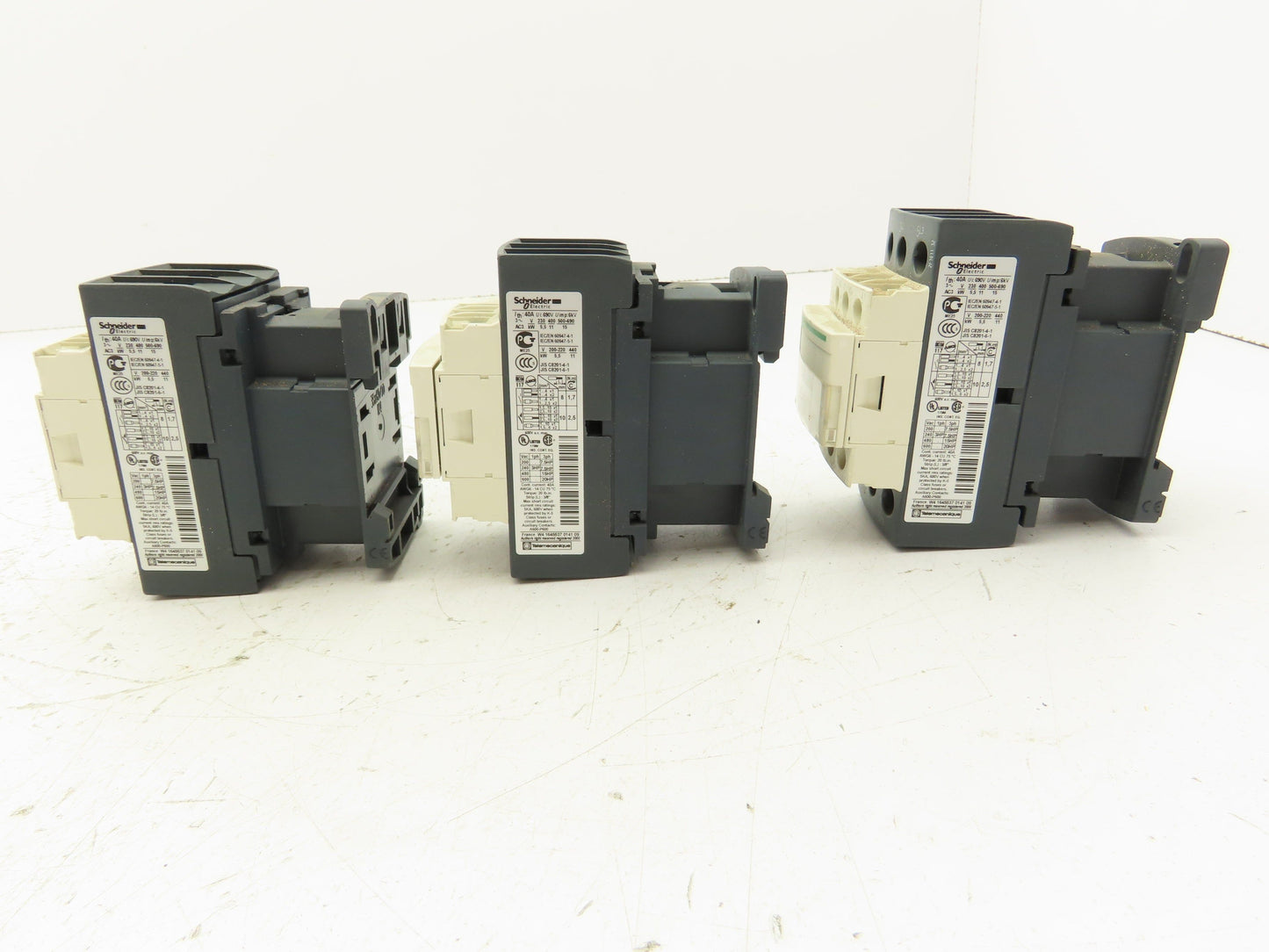 Schneider Electric LC1D25 Contactor 3 Pole 120V Coil Lot of 3