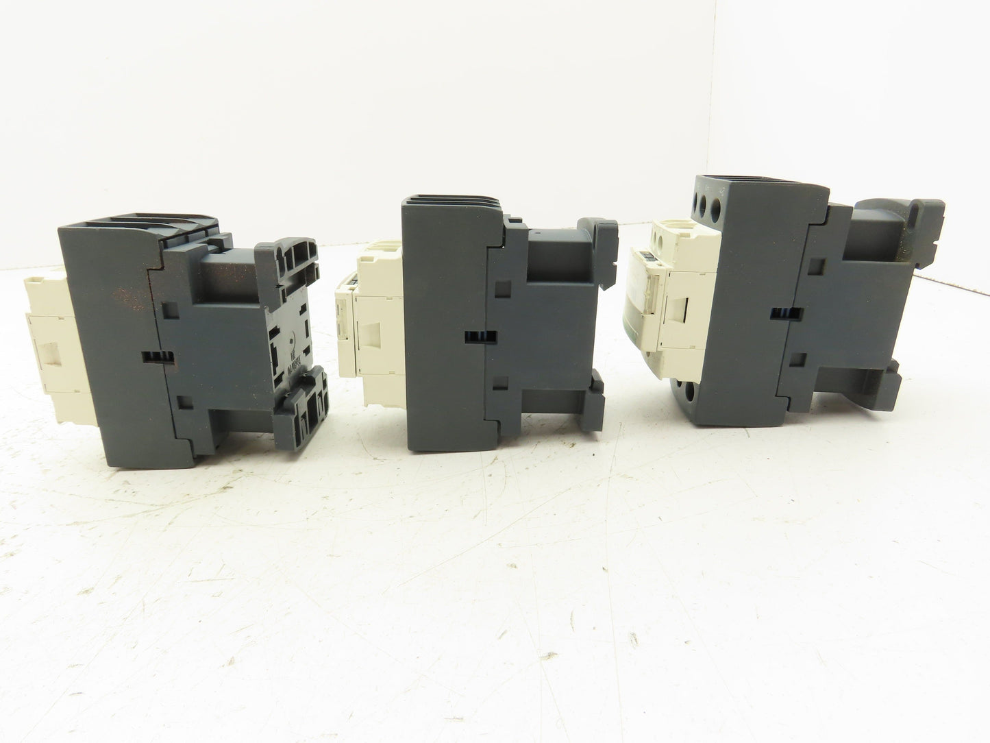 Schneider Electric LC1D25 Contactor 3 Pole 120V Coil Lot of 3