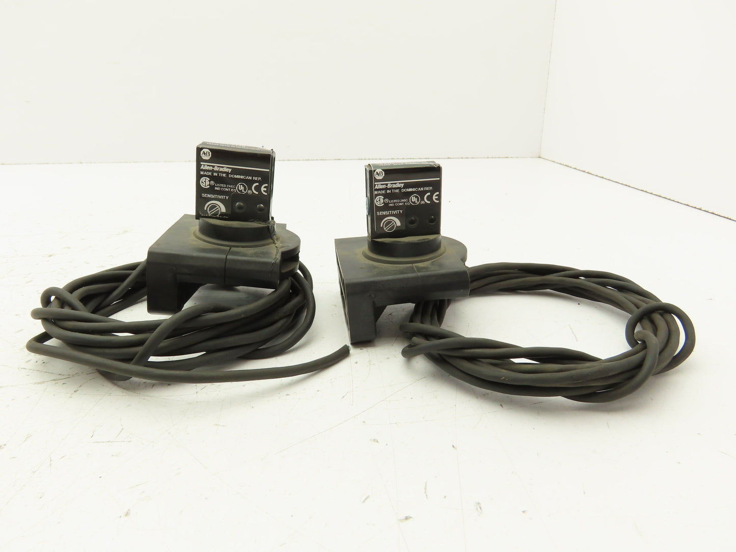 Allen Bradley 42SMR-7110 Photoswitch Trans Beam Receiver Source Ser B