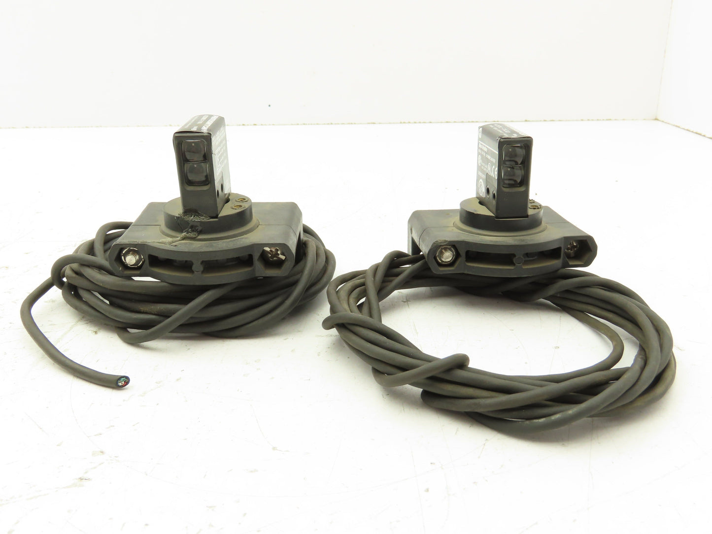 Allen Bradley 42SMR-7110 Photoswitch Trans Beam Receiver Source Ser B
