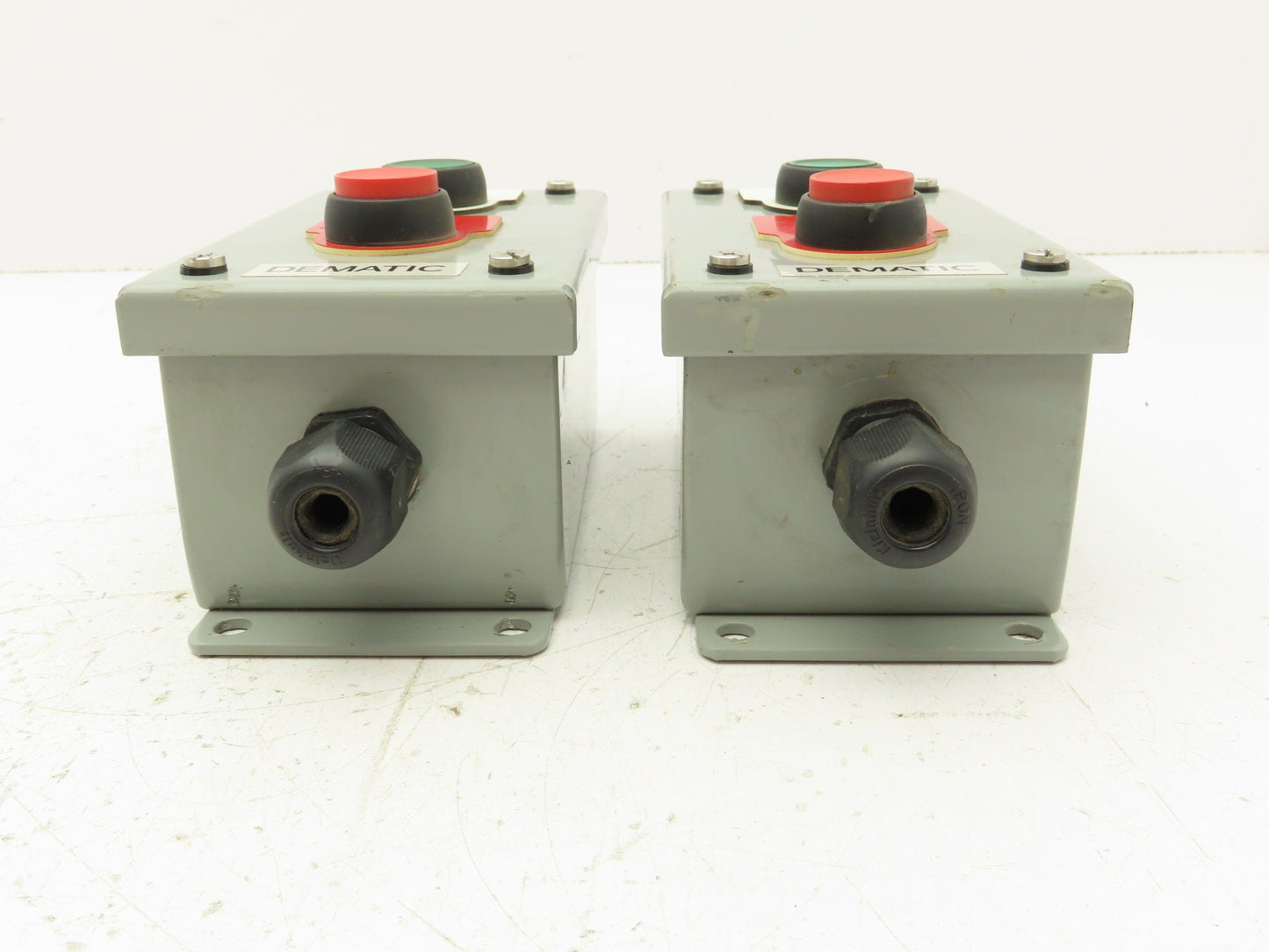 SCE-2PBI Pushbutton Control Station Enclosure Start/Stop 2-Button Box Lot of 2