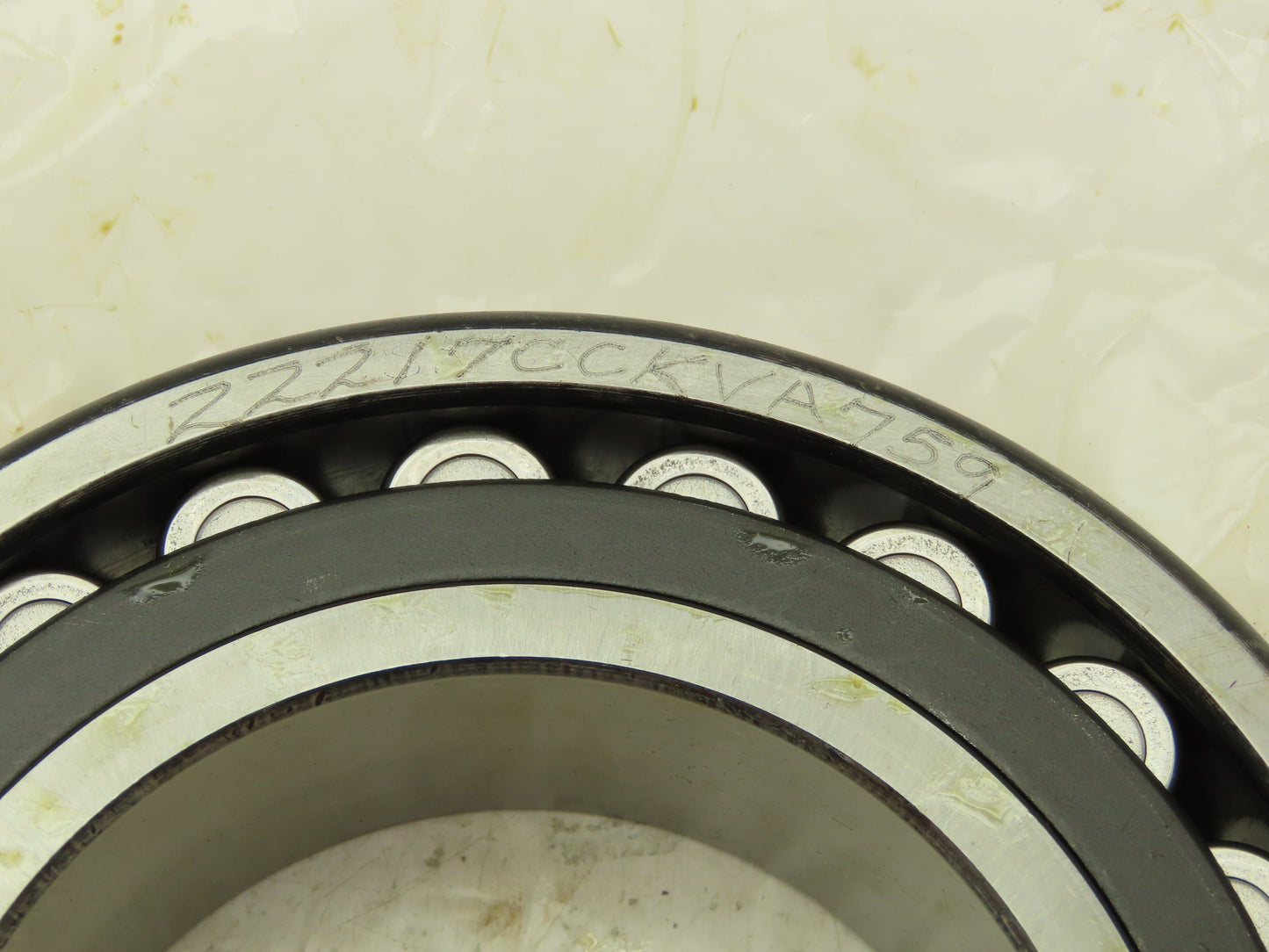 SKF 22217 CCKVA759 Spherical Roller Bearing 85 mm ID 150 mm OD