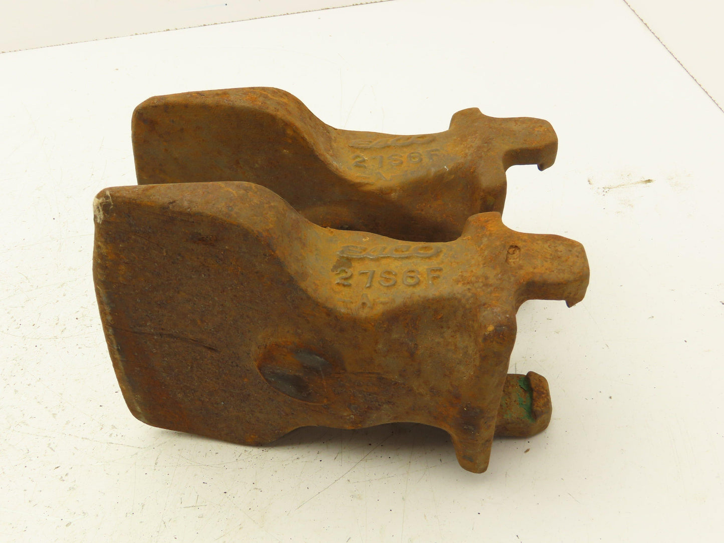 Esco 27S6F Excavator Bucket Teeth Green -No Lock Pins  Lot of 2