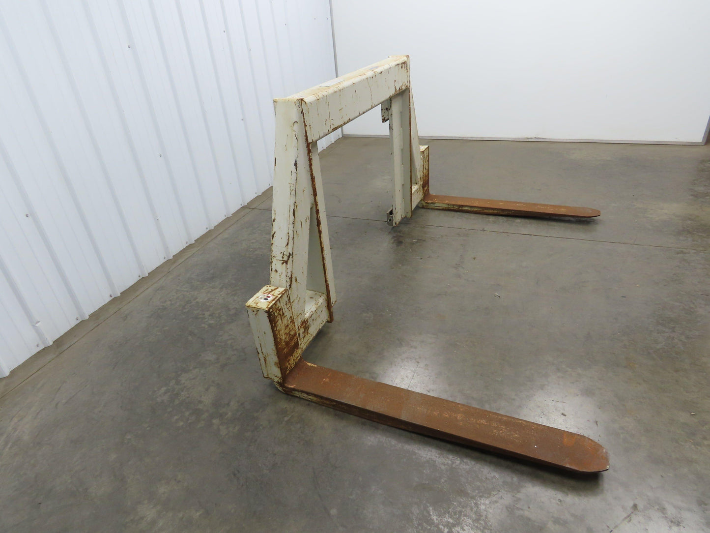 Cascade Fixed Fork Spreader Class 4 Type 84" OD 6x47" Forks 48" Carriage