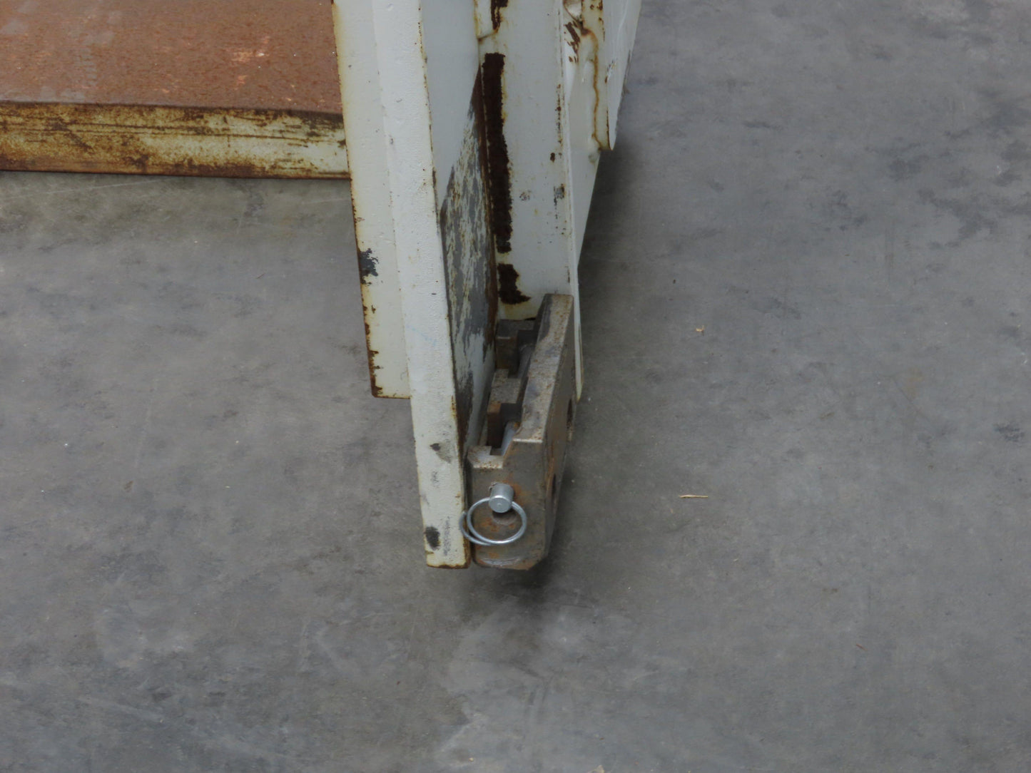 Cascade Fixed Fork Spreader Class 4 Type 84" OD 6x47" Forks 48" Carriage