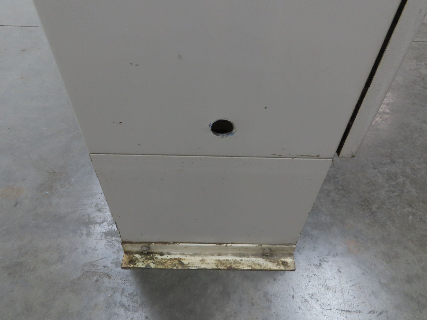 Electrical Enclosure Freestanding Control Panel 170x130x40mm 67x51x16"