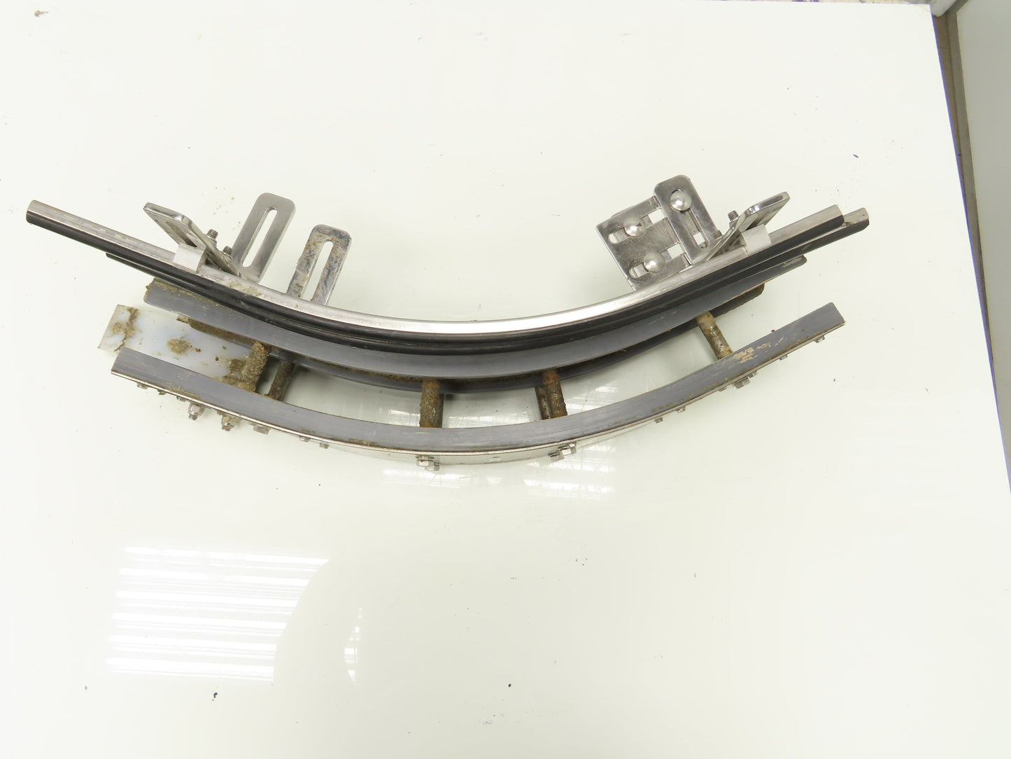Arrowhead 3.25" Tabletop Belt Stainless Bottle Conveyor 45° Curve Section 26"