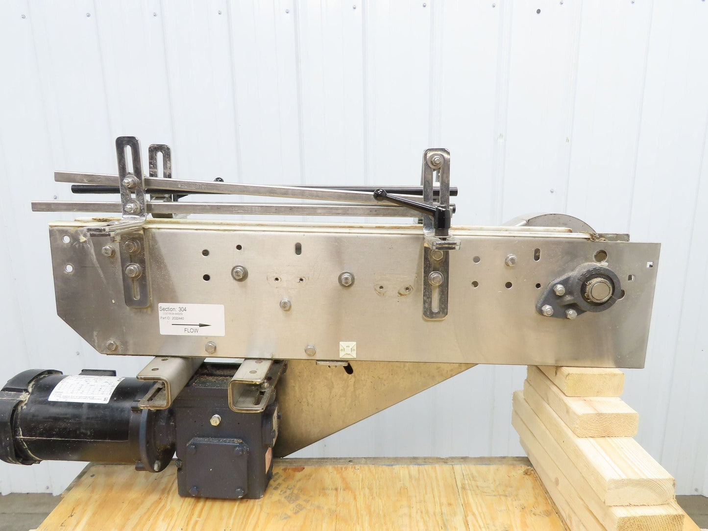 Arrowhead 3.25" Tabletop Belt Stainless Bottle Conveyor 36" Chain Drive 460V 3PH