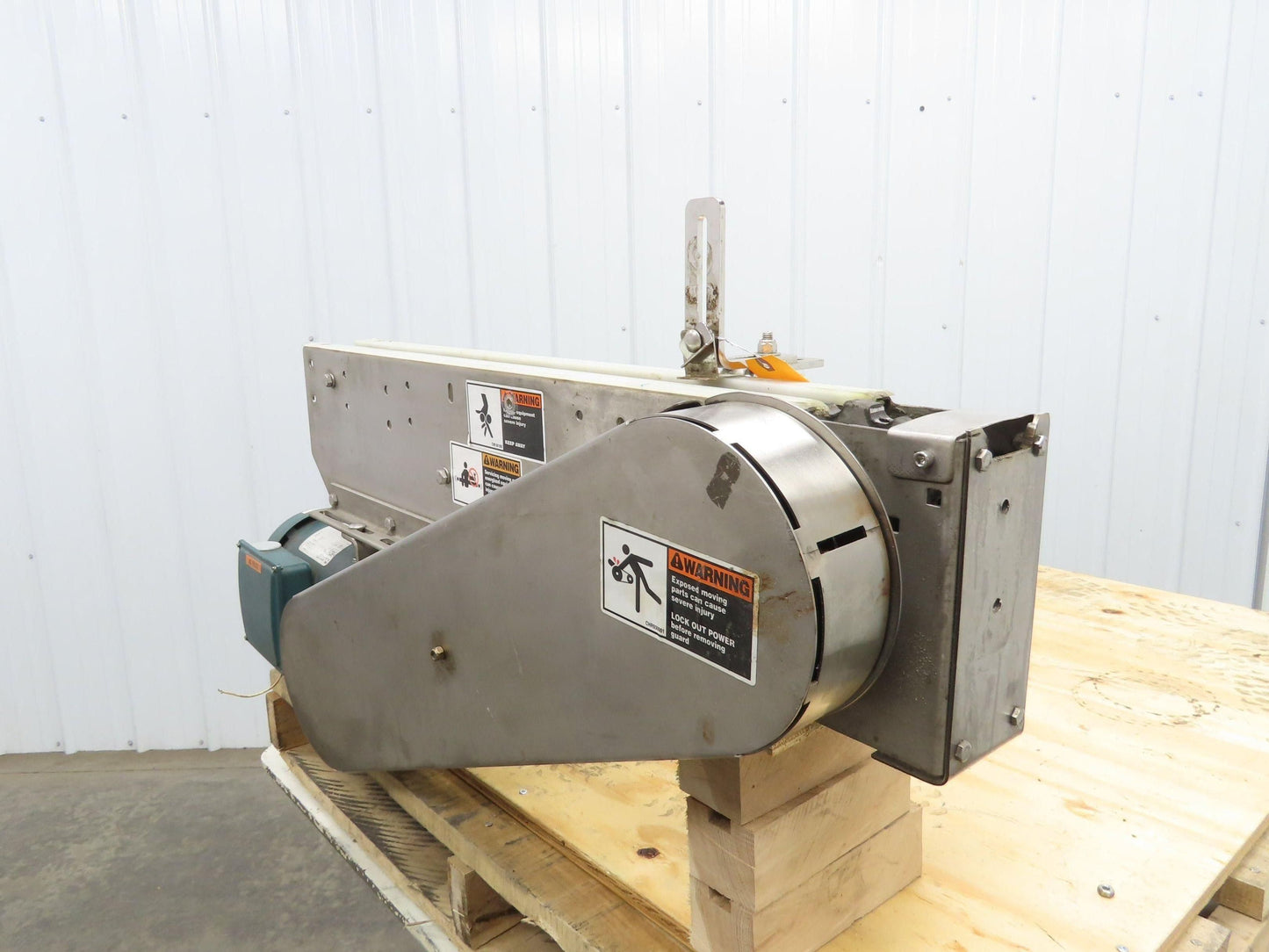 Arrowhead 3.25" Tabletop Belt Stainless Bottle Conveyor 36" Chain Drive 460V 3PH