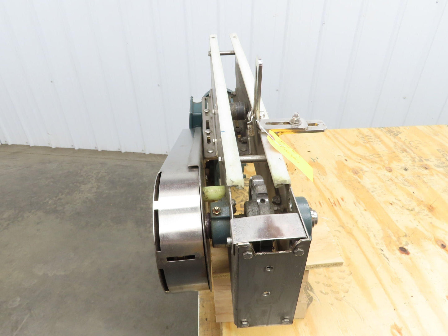 Arrowhead 3.25" Tabletop Belt Stainless Bottle Conveyor 36" Chain Drive 460V 3PH