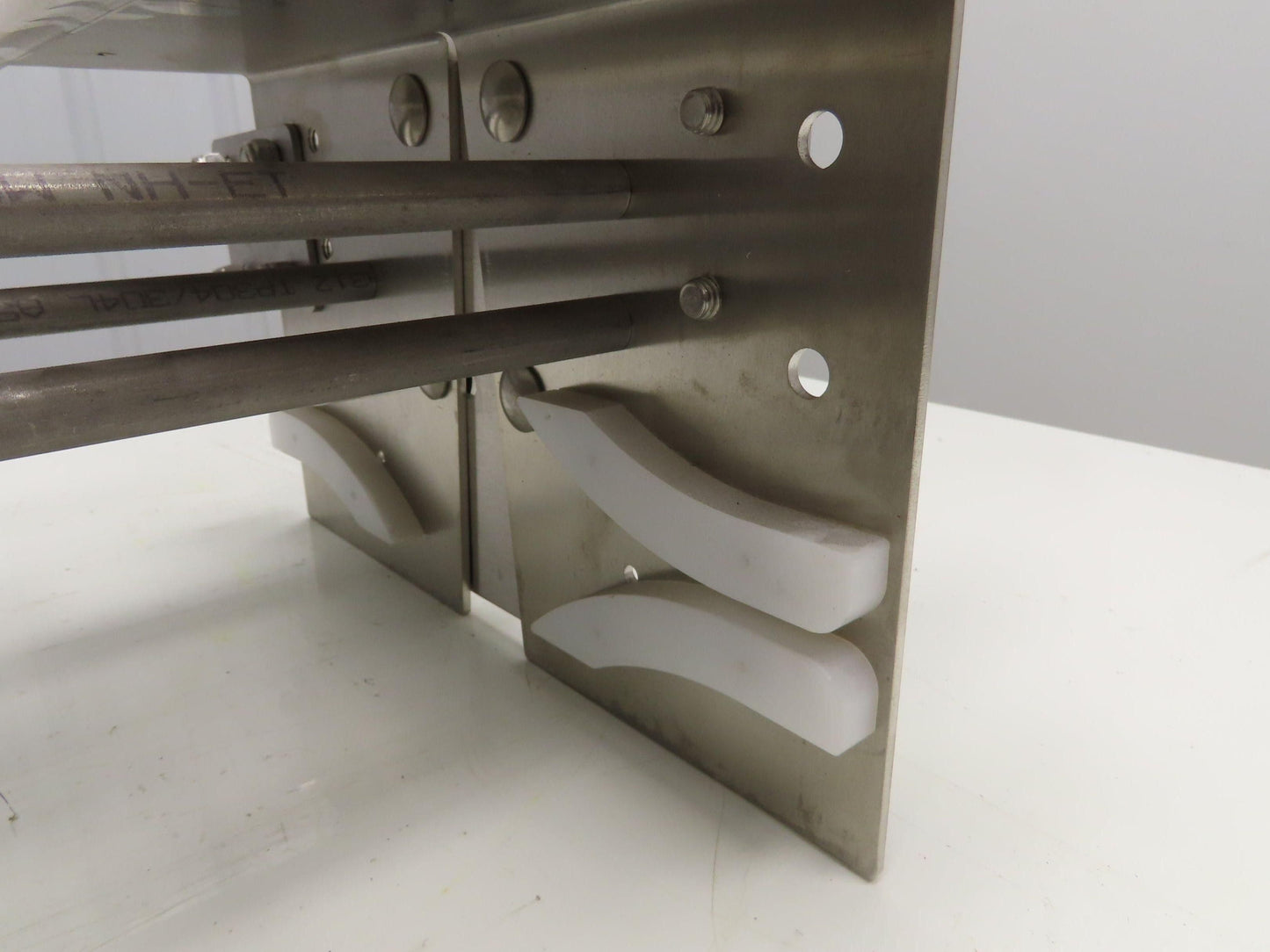 Arrowhead 10" Tabletop Belt Stainless Bottle Conveyor Diverter Section 12"L