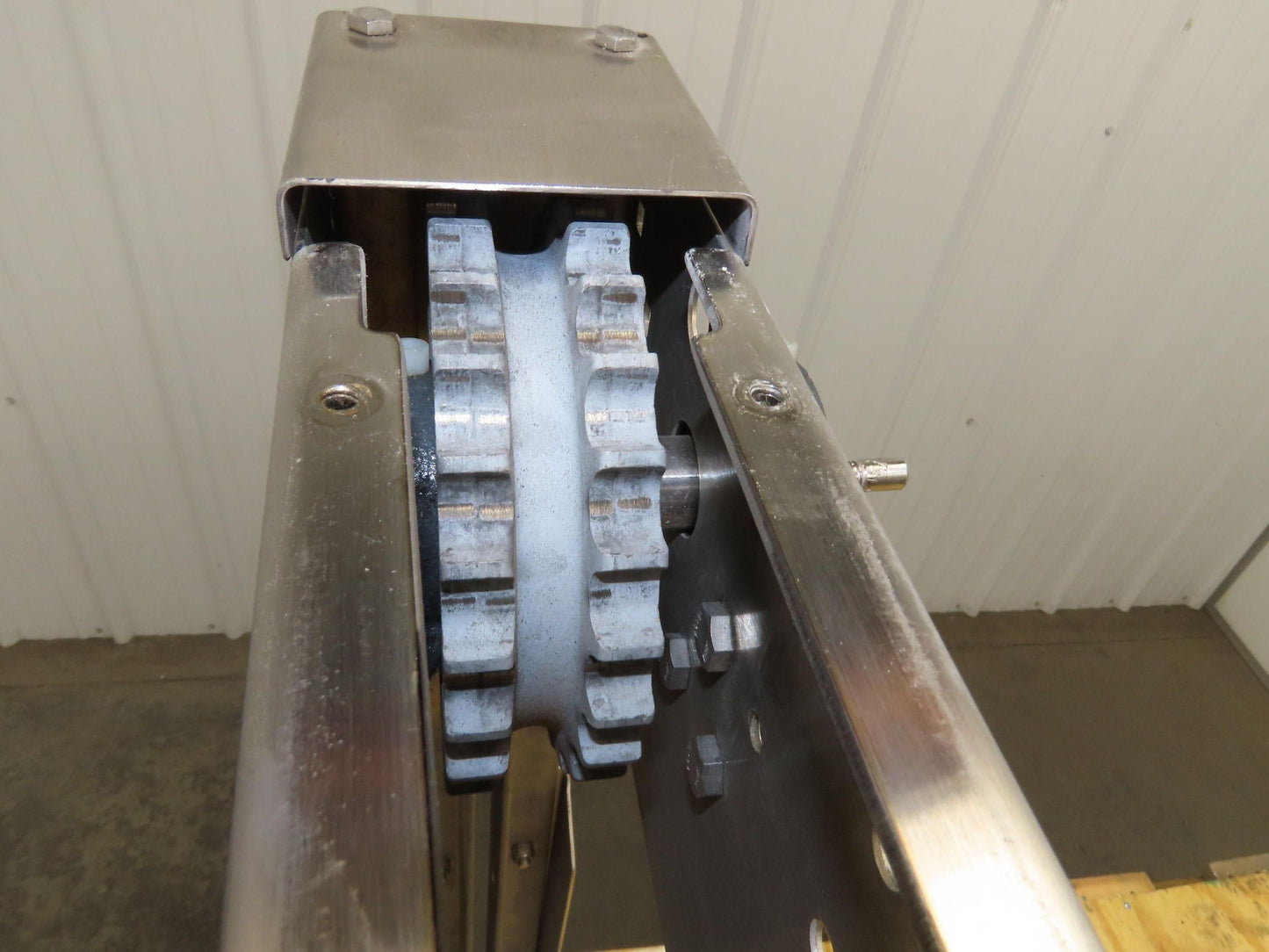 Arrowhead 3.25" Tabletop Stainless Bottle Conveyor Idler Section 36"L -No Drive