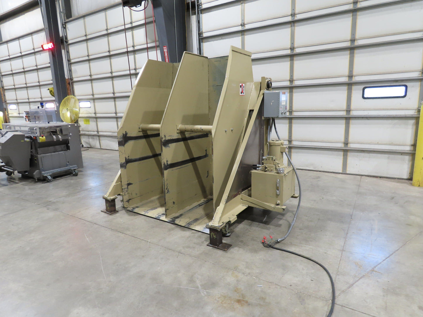 MTC LE-SL Hydraulic Tote Dumper 2-Bin 1/2 Yd Hopper Box Tipper 2000Lb 3Hp 460V