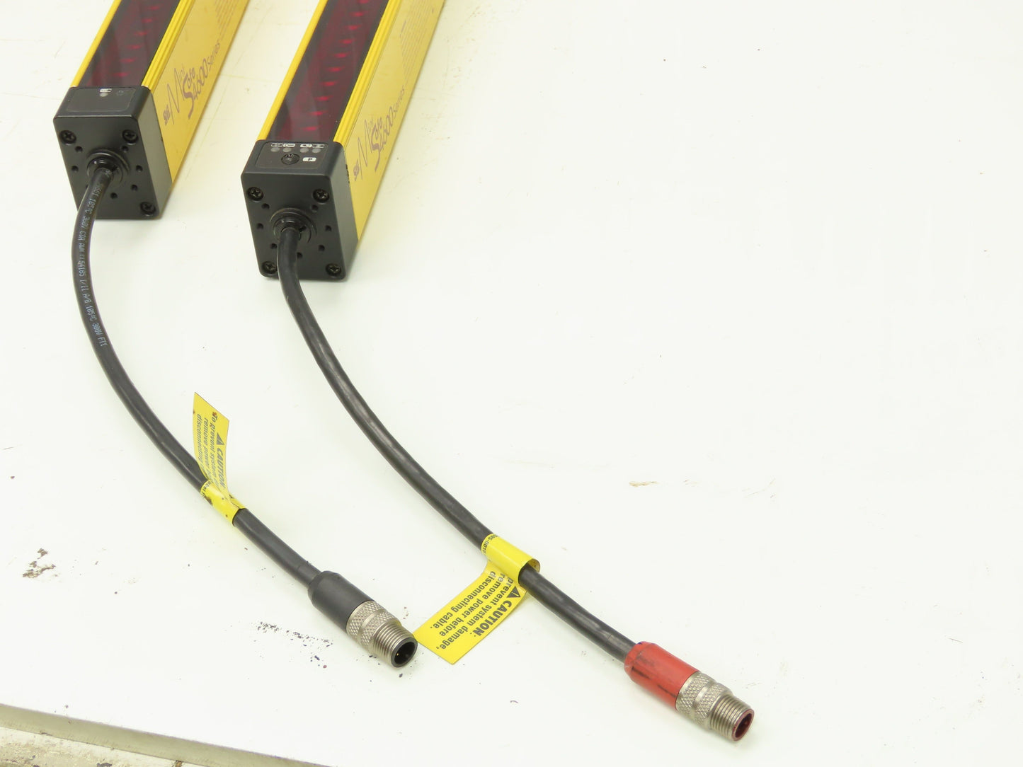 STI MS46-20-1215-R-FP Safety Light Curtain Transmitter/Receiver Set 48"