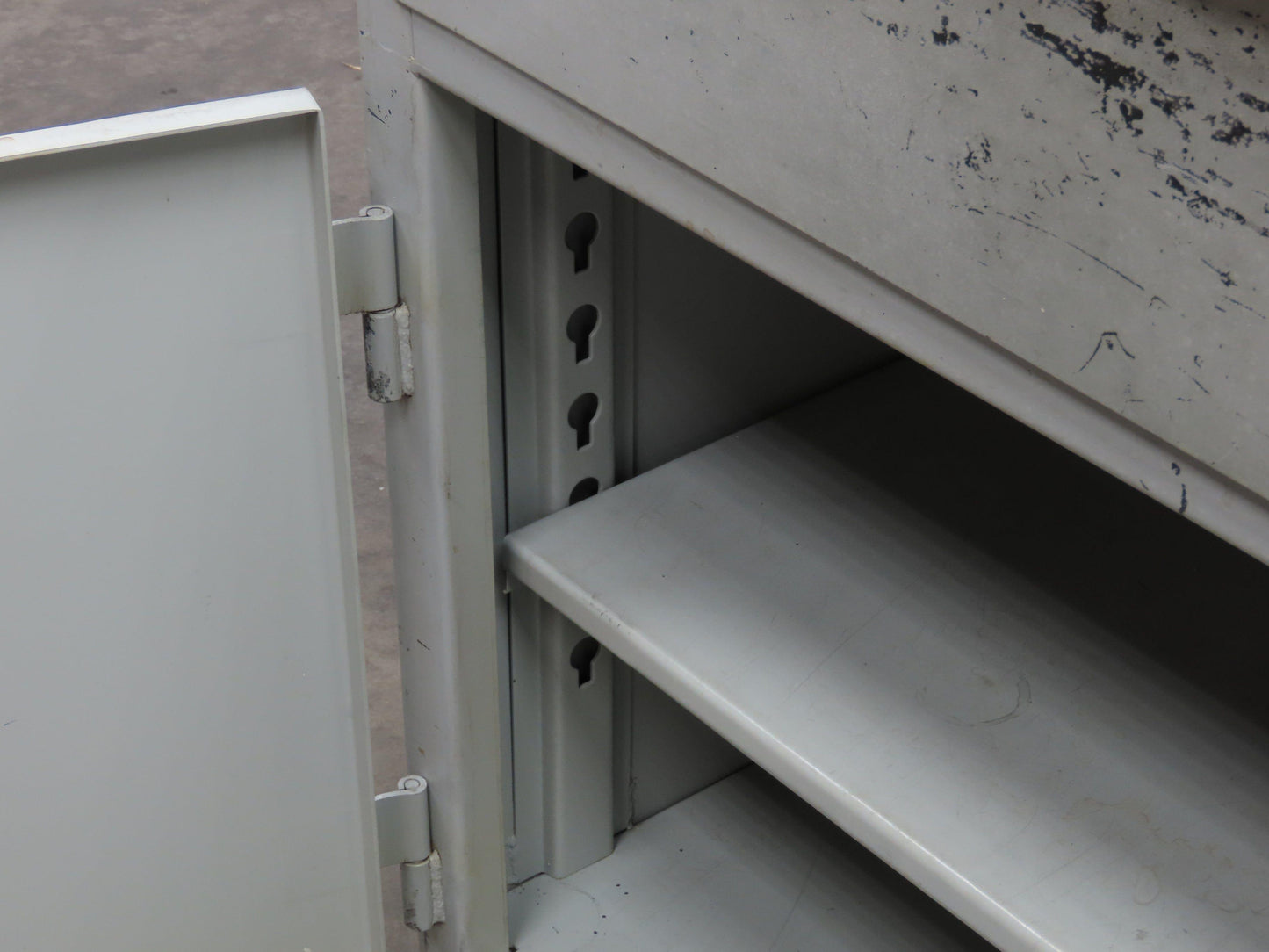 Strong Hold Extreme Duty 12 GA Shop Desk 1 Drawer Riser Shelf 36x28x54"