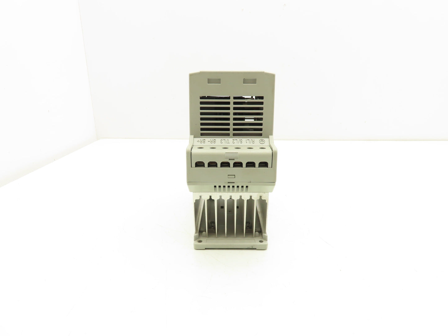 Allen Bradley 160-AA03NSF1 Variable Speed AC Drive VFD .75HP 240V 1PH Input