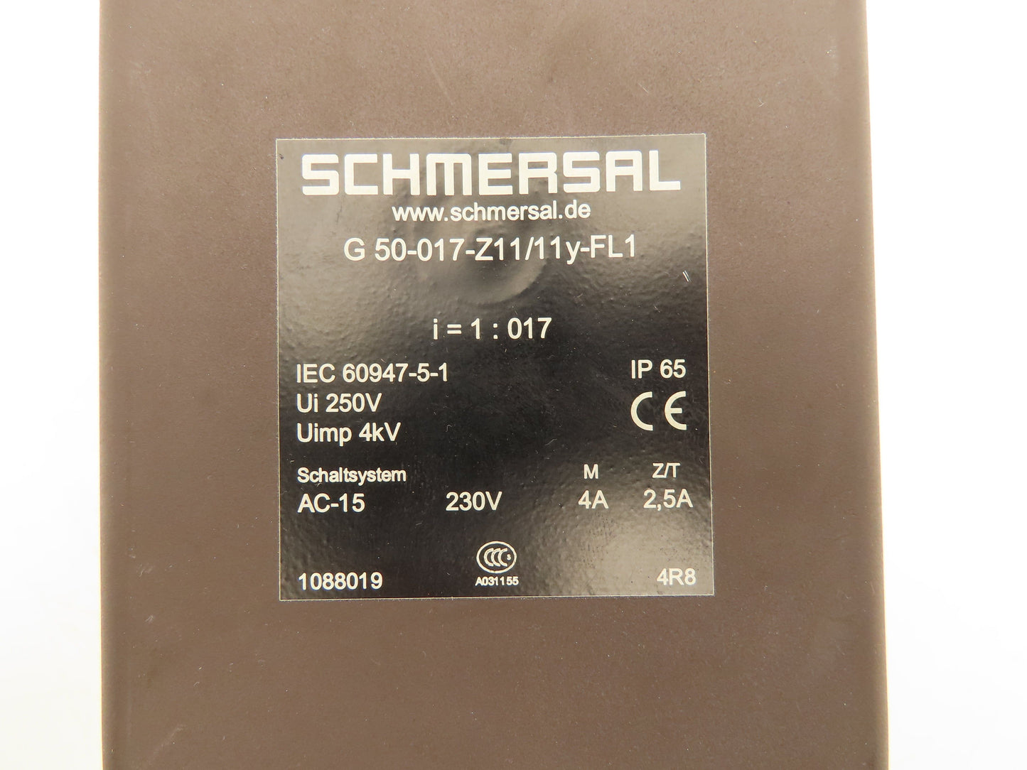 Schmersal G 50-017-Z11/11Y-FL1 Safety Gear-Switch 17:1 Ratio 12mm Shaft 250V