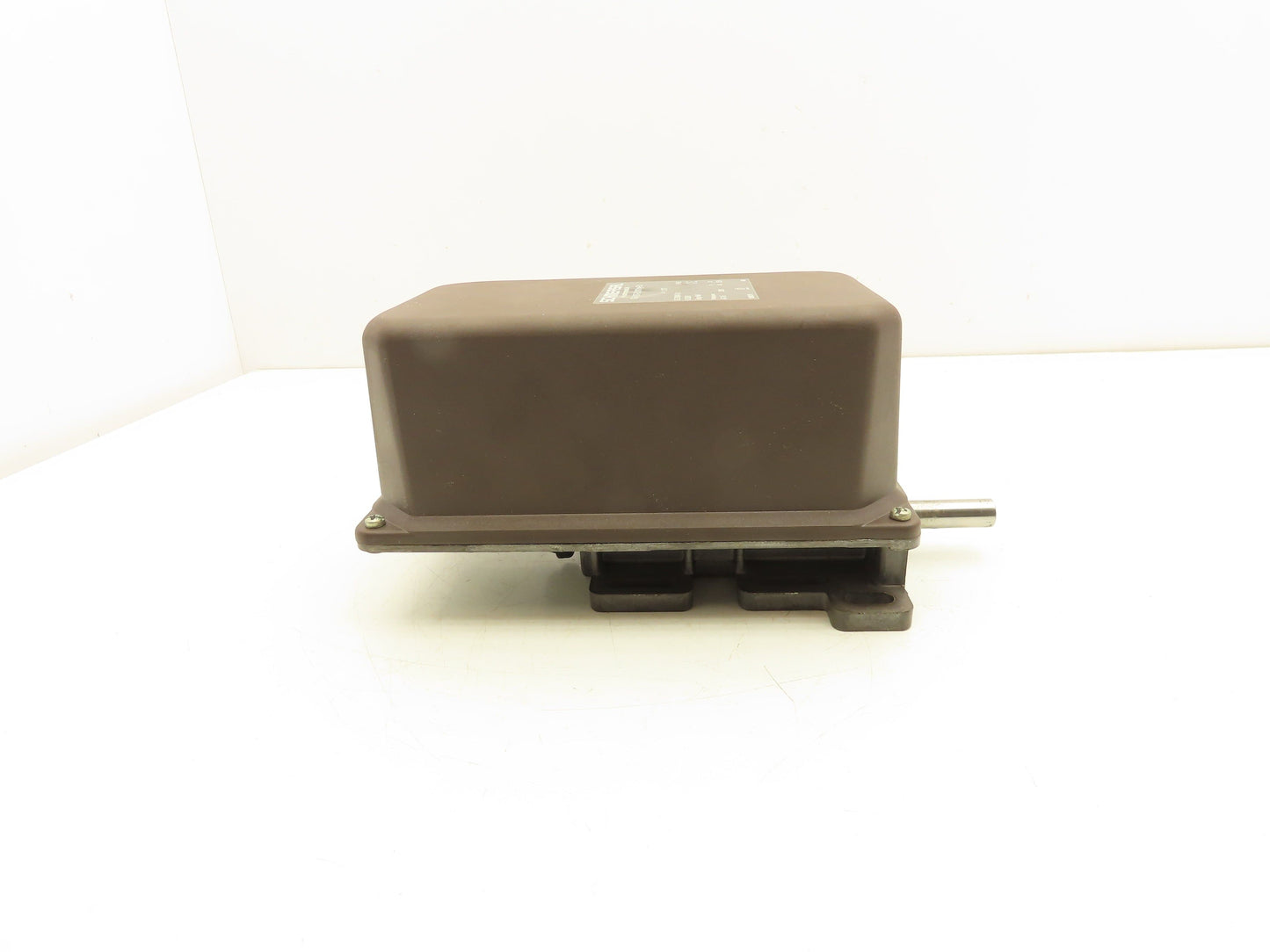 Schmersal G 50-017-Z11/11Y-FL1 Safety Gear-Switch 17:1 Ratio 12mm Shaft 250V