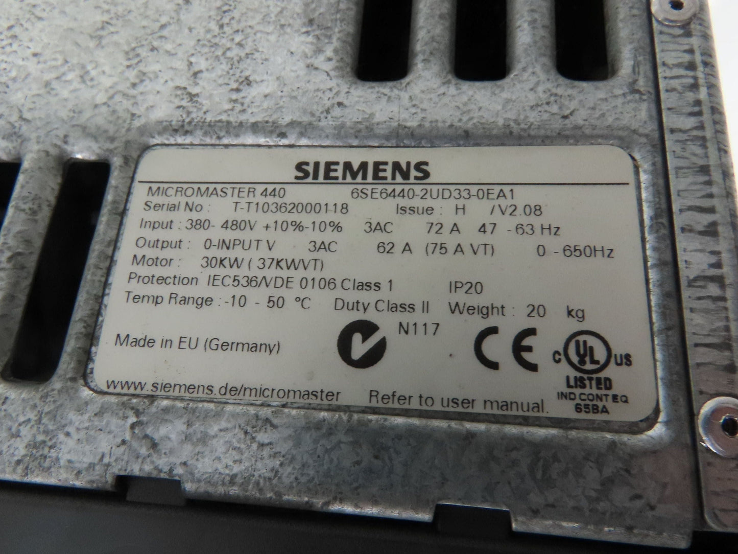 Siemens 6SE6440-2UD33-0EA1 MicroMaster 440 VFD AC Drive 460V 40Hp 30kw