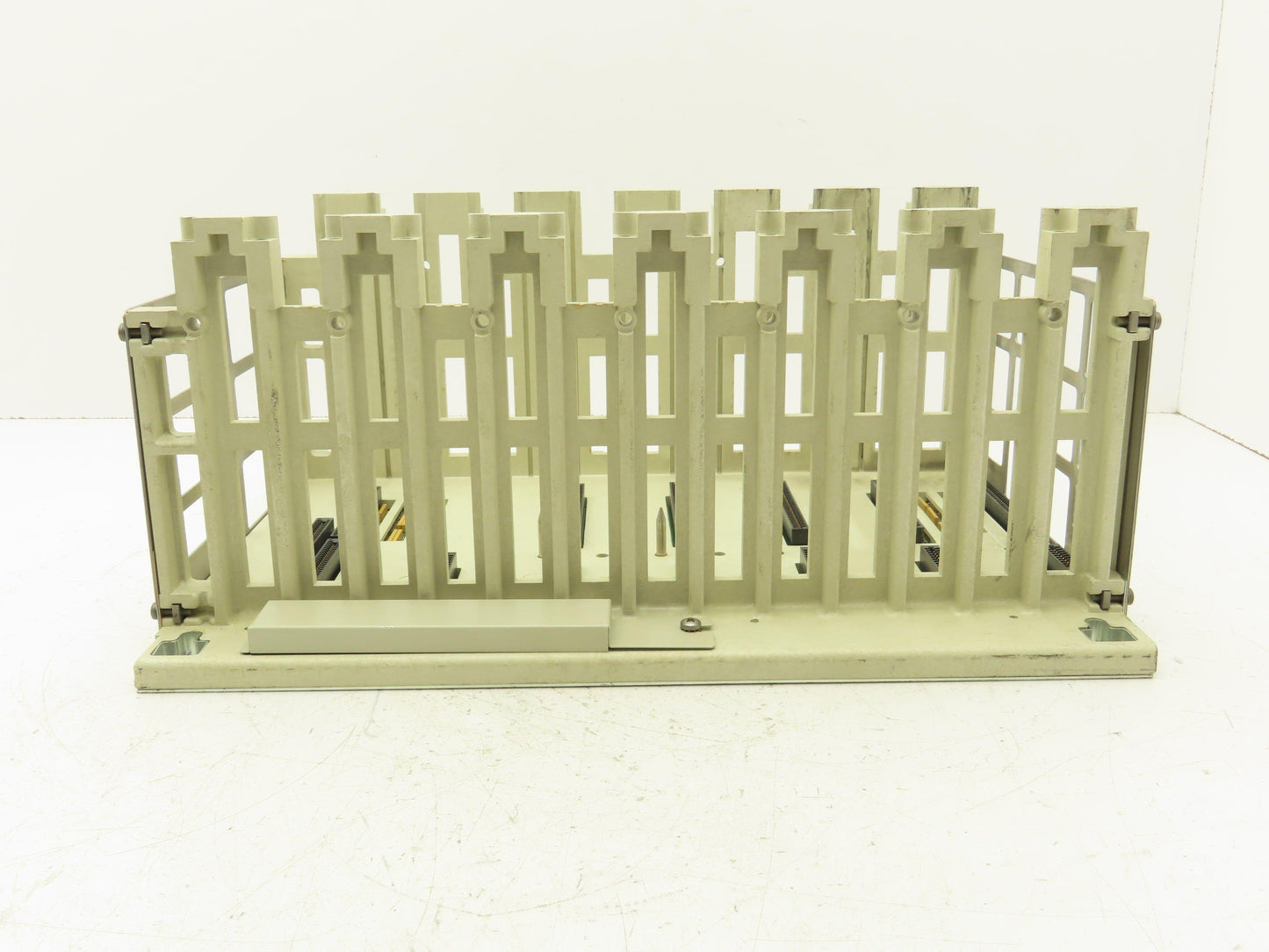 Modicon AS-H819-209 7-Slot Rack Chassis 984 Series