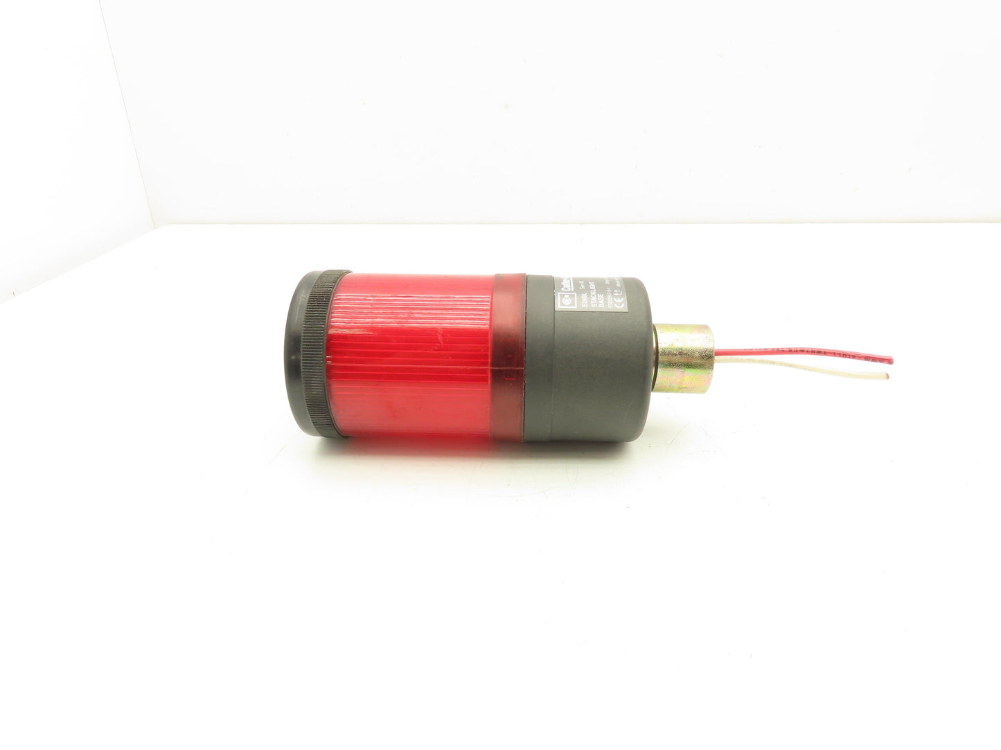Cutler-Hammer E26BL Stack Light Base Red E26 Ser A2 Bulb Lot of 5