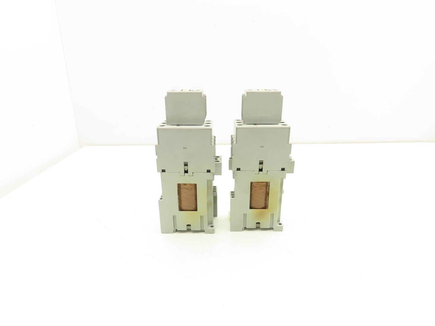 Allen Bradley 100-C30D*00 IEC Contactor 30A 3-Pole 600V 24VDC Coil Lot of 2